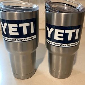 2 Yeti Rambler 30’s